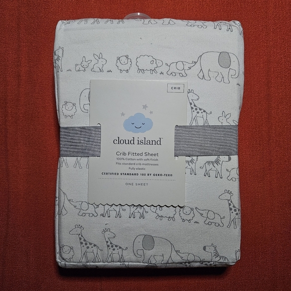 ❌SOLD❌ Cloud Island Animal Print Crib Fitted Sheet - NWT - Picture 1 of 4
